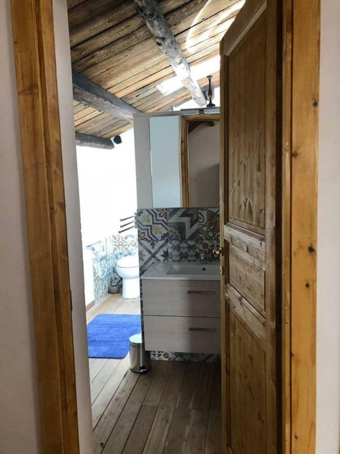 Appartamento Mansardato Nel Cuore Di Palermo - Accesso Terrazza Bagian luar foto
